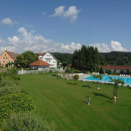 Gutshof Badhuetten 4*