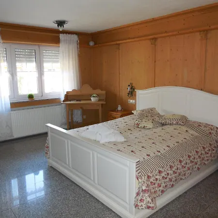 Gutshof Badhuetten Apartament Tettnang