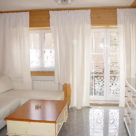 Gutshof Badhuetten Apartment Tettnang