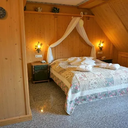 Gutshof Badhuetten 4*